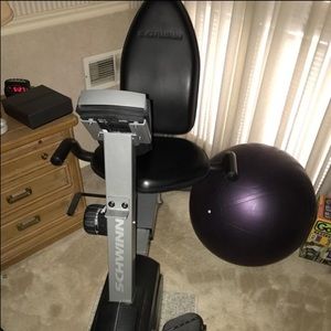 schwinn 215p recumbent bike